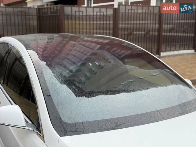 Белый Тесла Модель Х, объемом двигателя 0 л и пробегом 93 тыс. км за 33500 $, фото 12 на Automoto.ua