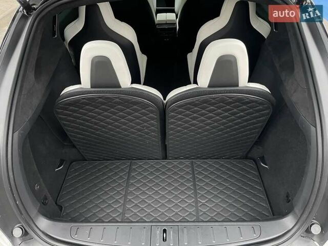 Тесла Модель Х 2019 у Києві на Automoto.ua Білий Тесла Модель Х, об'ємом двигуна 0 л та пробігом 123 тис. км за 33900 $, фото 36 на Automoto.ua