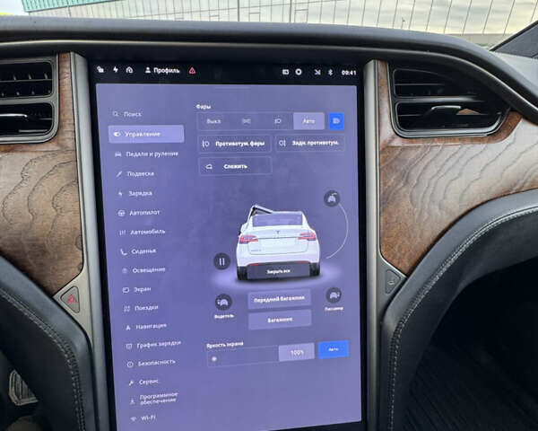 Білий Тесла Модель Х, об'ємом двигуна 0 л та пробігом 132 тис. км за 26999 $, фото 12 на Automoto.ua