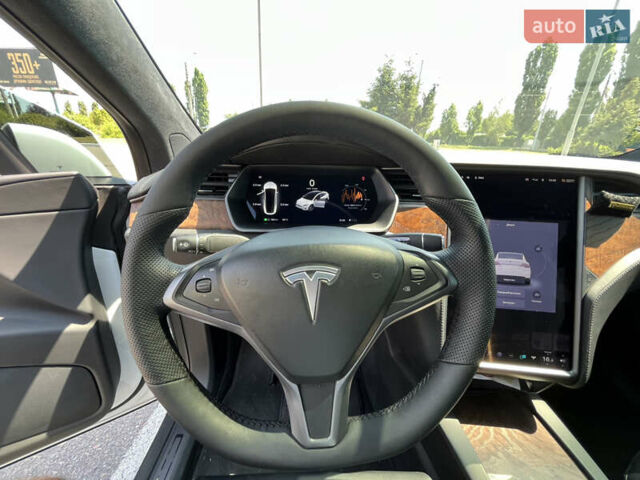 Белый Тесла Модель Х, объемом двигателя 0 л и пробегом 100 тыс. км за 33300 $, фото 6 на Automoto.ua