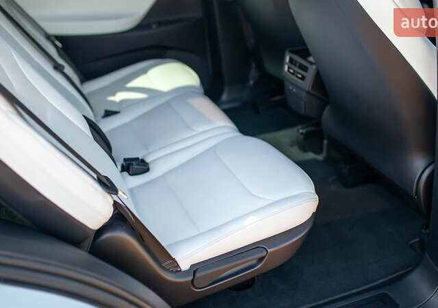 Белый Тесла Модель Х, объемом двигателя 0 л и пробегом 46 тыс. км за 39500 $, фото 62 на Automoto.ua