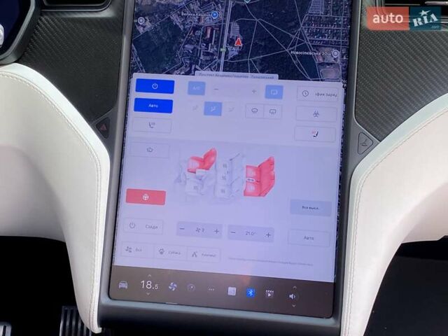 Белый Тесла Модель Х, объемом двигателя 0 л и пробегом 123 тыс. км за 31499 $, фото 24 на Automoto.ua