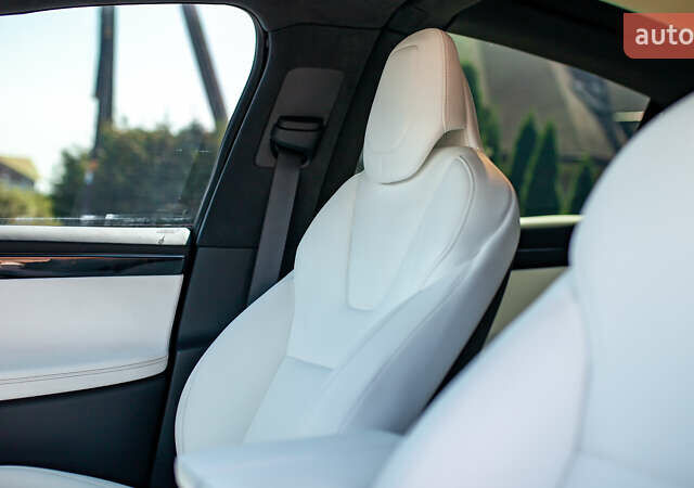 Белый Тесла Модель Х, объемом двигателя 0 л и пробегом 46 тыс. км за 39500 $, фото 49 на Automoto.ua