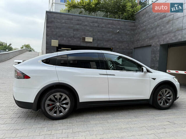 Белый Тесла Модель Х, объемом двигателя 0 л и пробегом 60 тыс. км за 36900 $, фото 39 на Automoto.ua