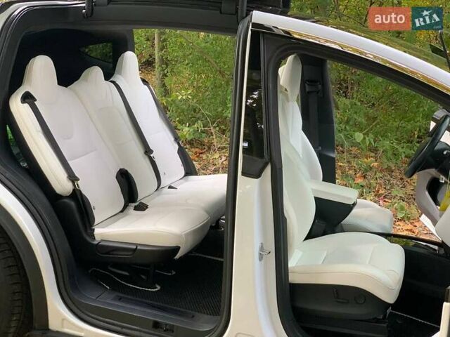 Тесла Модель Х 2019 в Львове на Automoto.ua Белый Тесла Модель Х, объемом двигателя 0 л и пробегом 79 тыс. км за 28500 $, фото 14 на Automoto.ua