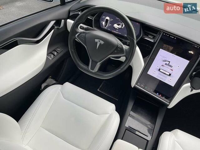 Тесла Модель Х 2019 у Києві на Automoto.ua Білий Тесла Модель Х, об'ємом двигуна 0 л та пробігом 123 тис. км за 33900 $, фото 24 на Automoto.ua