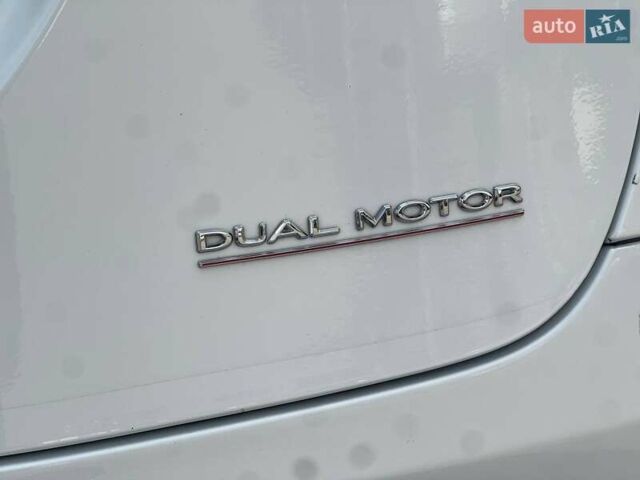 Білий Тесла Модель Х, об'ємом двигуна 0 л та пробігом 78 тис. км за 32900 $, фото 13 на Automoto.ua