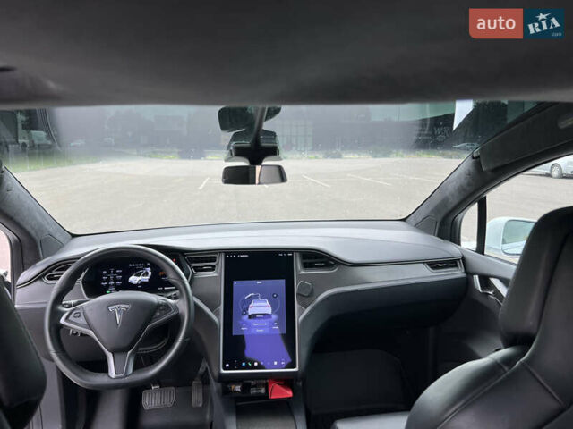 Белый Тесла Модель Х, объемом двигателя 0 л и пробегом 21 тыс. км за 28700 $, фото 15 на Automoto.ua