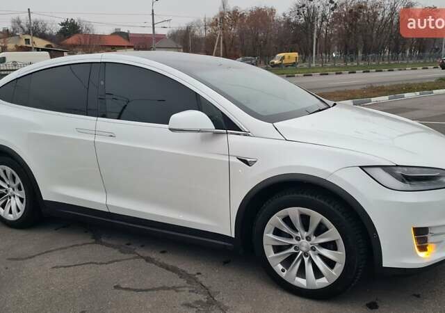 Білий Тесла Модель Х, об'ємом двигуна 0 л та пробігом 89 тис. км за 39000 $, фото 11 на Automoto.ua