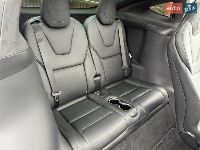 Белый Тесла Модель Х, объемом двигателя 0 л и пробегом 93 тыс. км за 33500 $, фото 31 на Automoto.ua