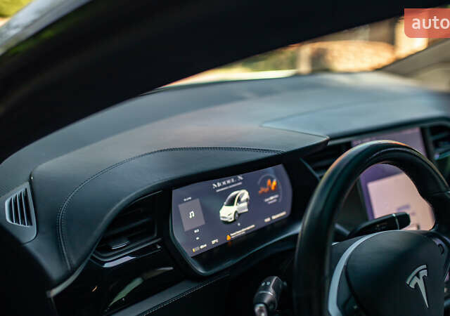Белый Тесла Модель Х, объемом двигателя 0 л и пробегом 46 тыс. км за 39500 $, фото 57 на Automoto.ua