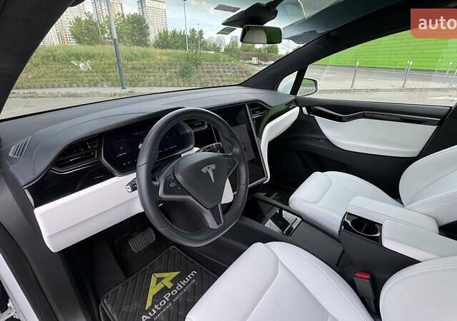 Белый Тесла Модель Х, объемом двигателя 0 л и пробегом 20 тыс. км за 37500 $, фото 22 на Automoto.ua