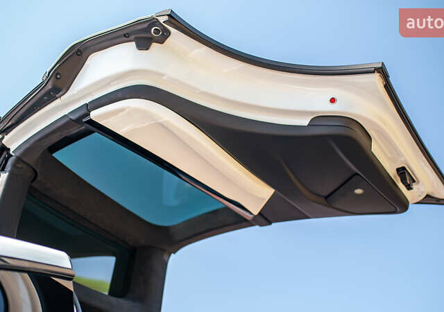 Белый Тесла Модель Х, объемом двигателя 0 л и пробегом 46 тыс. км за 39500 $, фото 70 на Automoto.ua