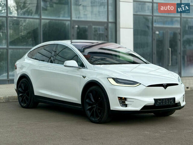 Білий Тесла Модель Х, об'ємом двигуна 0 л та пробігом 32 тис. км за 38000 $, фото 5 на Automoto.ua