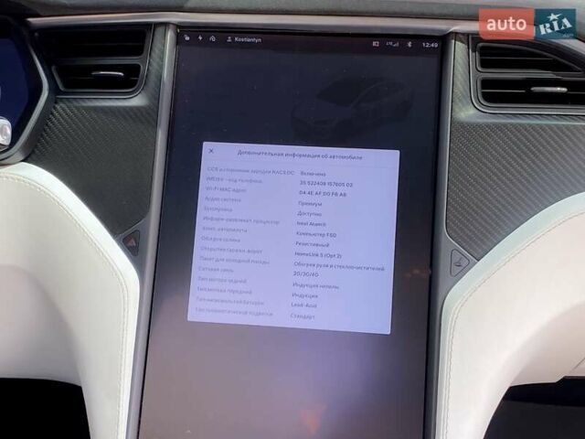 Белый Тесла Модель Х, объемом двигателя 0 л и пробегом 123 тыс. км за 31499 $, фото 23 на Automoto.ua