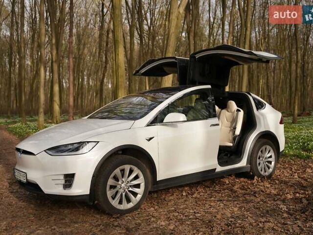 Білий Тесла Модель Х, об'ємом двигуна 0 л та пробігом 160 тис. км за 39999 $, фото 7 на Automoto.ua
