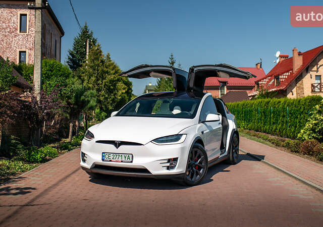 Белый Тесла Модель Х, объемом двигателя 0 л и пробегом 46 тыс. км за 39500 $, фото 1 на Automoto.ua