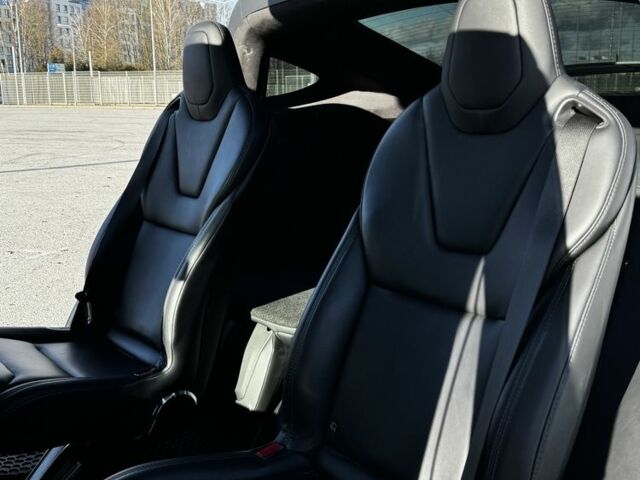 Белый Тесла Модель Х, объемом двигателя 0 л и пробегом 130 тыс. км за 28300 $, фото 8 на Automoto.ua