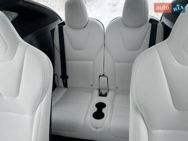 Білий Тесла Модель Х, об'ємом двигуна 0 л та пробігом 146 тис. км за 27500 $, фото 24 на Automoto.ua