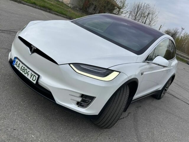 Білий Тесла Модель Х, об'ємом двигуна 0 л та пробігом 80 тис. км за 40500 $, фото 8 на Automoto.ua