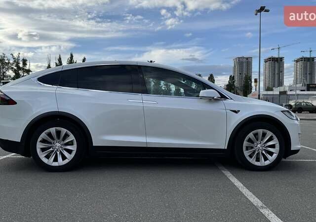 Белый Тесла Модель Х, объемом двигателя 0 л и пробегом 20 тыс. км за 37500 $, фото 9 на Automoto.ua