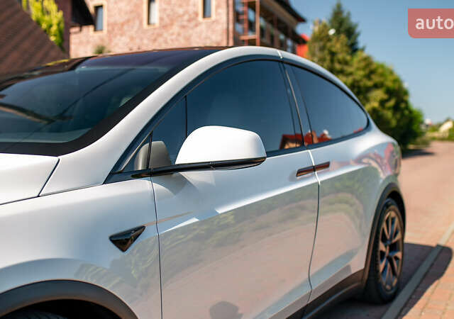 Белый Тесла Модель Х, объемом двигателя 0 л и пробегом 46 тыс. км за 39500 $, фото 9 на Automoto.ua