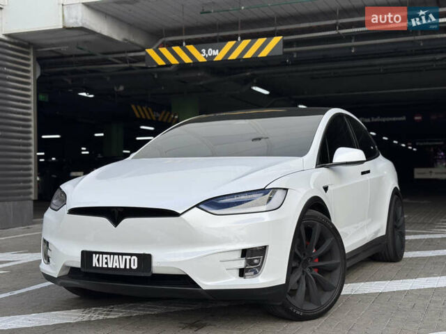 Білий Тесла Модель Х, об'ємом двигуна 0 л та пробігом 90 тис. км за 33500 $, фото 2 на Automoto.ua