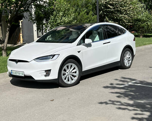 Білий Тесла Модель Х, об'ємом двигуна 0 л та пробігом 77 тис. км за 37500 $, фото 7 на Automoto.ua