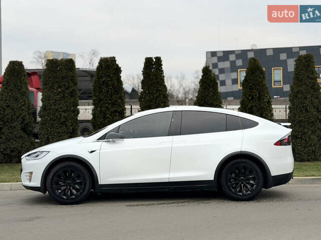 Белый Тесла Модель Х, объемом двигателя 0 л и пробегом 74 тыс. км за 33500 $, фото 9 на Automoto.ua