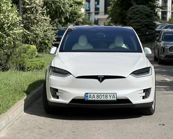 Білий Тесла Модель Х, об'ємом двигуна 0 л та пробігом 77 тис. км за 37500 $, фото 2 на Automoto.ua
