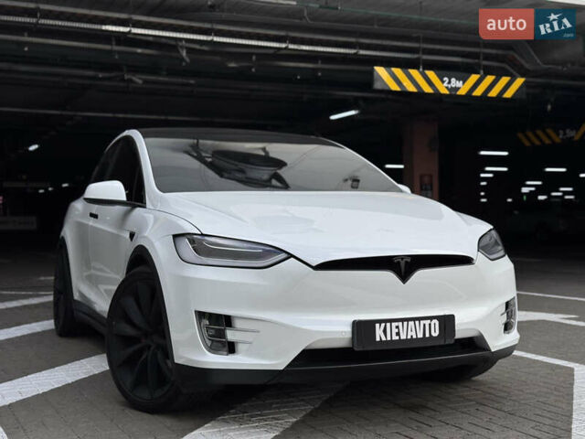 Білий Тесла Модель Х, об'ємом двигуна 0 л та пробігом 90 тис. км за 33500 $, фото 5 на Automoto.ua