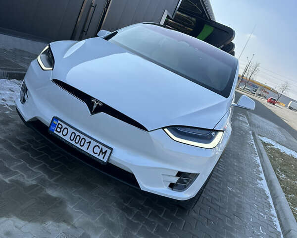 Білий Тесла Модель Х, об'ємом двигуна 0 л та пробігом 85 тис. км за 47000 $, фото 36 на Automoto.ua
