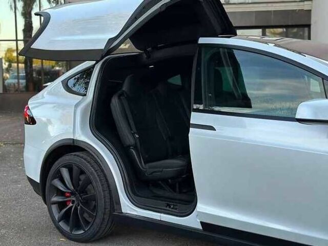 Тесла Модель Х 2020 у Києві на Automoto.ua Білий Тесла Модель Х, об'ємом двигуна 0 л та пробігом 67 тис. км за 33500 $, фото 8 на Automoto.ua