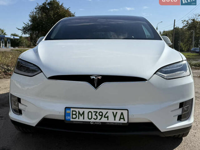 Белый Тесла Модель Х, объемом двигателя 0 л и пробегом 54 тыс. км за 42500 $, фото 7 на Automoto.ua