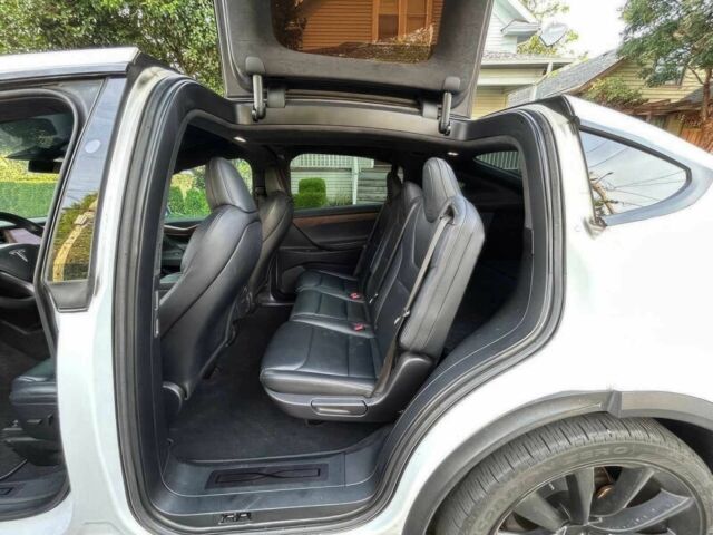 Білий Тесла Модель Х, об'ємом двигуна 0 л та пробігом 30 тис. км за 25500 $, фото 8 на Automoto.ua