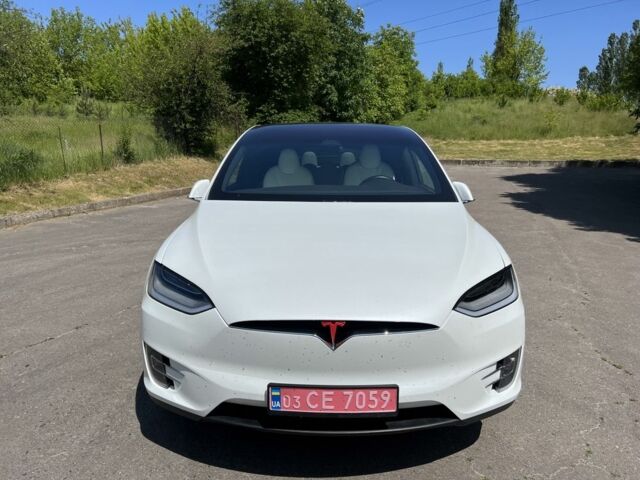 Білий Тесла Модель Х, об'ємом двигуна 0 л та пробігом 93 тис. км за 67500 $, фото 2 на Automoto.ua