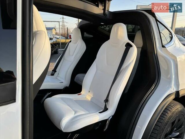 Тесла Модель Х 2020 у Чернівцях на Automoto.ua Білий Тесла Модель Х, об'ємом двигуна 0 л та пробігом 28 тис. км за 34900 $, фото 23 на Automoto.ua