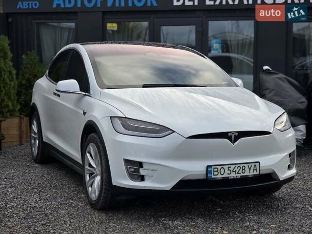 Белый Тесла Модель Х, объемом двигателя 0 л и пробегом 90 тыс. км за 29999 $, фото 26 на Automoto.ua