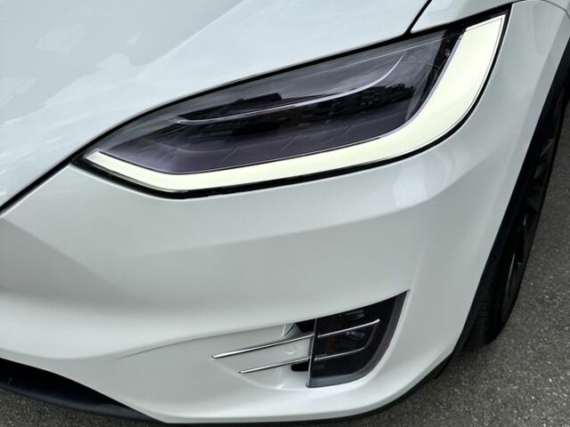 Білий Тесла Модель Х, об'ємом двигуна 0 л та пробігом 43 тис. км за 39900 $, фото 1 на Automoto.ua