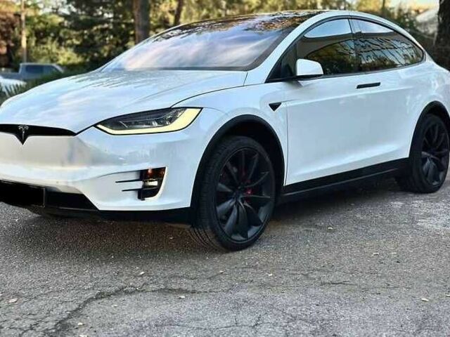 Тесла Модель Х 2020 у Києві на Automoto.ua Білий Тесла Модель Х, об'ємом двигуна 0 л та пробігом 67 тис. км за 33500 $, фото 1 на Automoto.ua