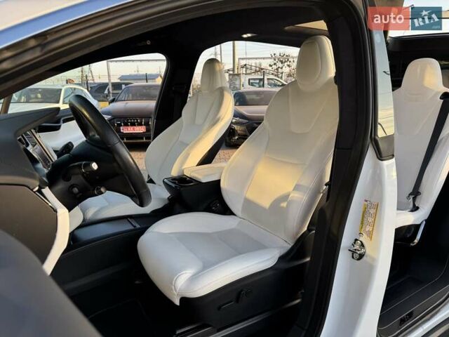 Тесла Модель Х 2020 у Чернівцях на Automoto.ua Білий Тесла Модель Х, об'ємом двигуна 0 л та пробігом 28 тис. км за 34900 $, фото 19 на Automoto.ua