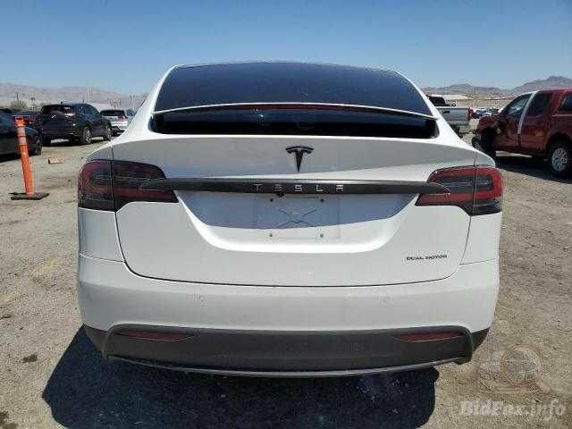 Тесла Модель Х 2020 у Києві на Automoto.ua Білий Тесла Модель Х, об'ємом двигуна 0 л та пробігом 80 тис. км за 24000 $, фото 9 на Automoto.ua