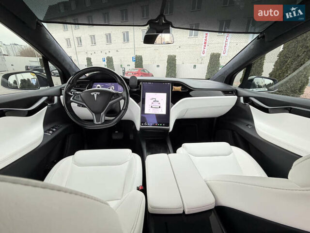 Белый Тесла Модель Х, объемом двигателя 0 л и пробегом 74 тыс. км за 33500 $, фото 47 на Automoto.ua
