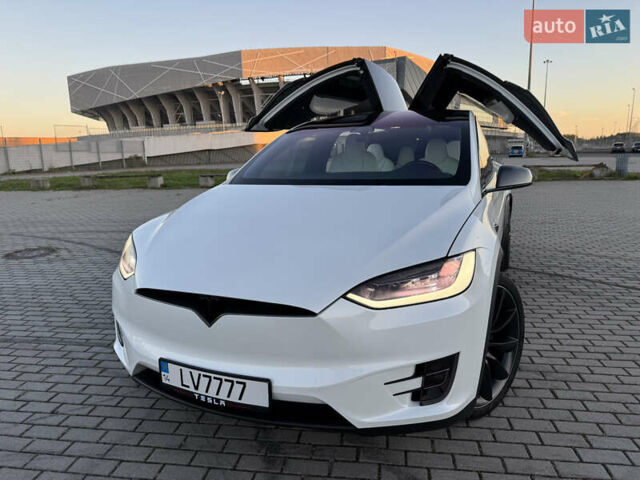 Белый Тесла Модель Х, объемом двигателя 0 л и пробегом 108 тыс. км за 48900 $, фото 12 на Automoto.ua