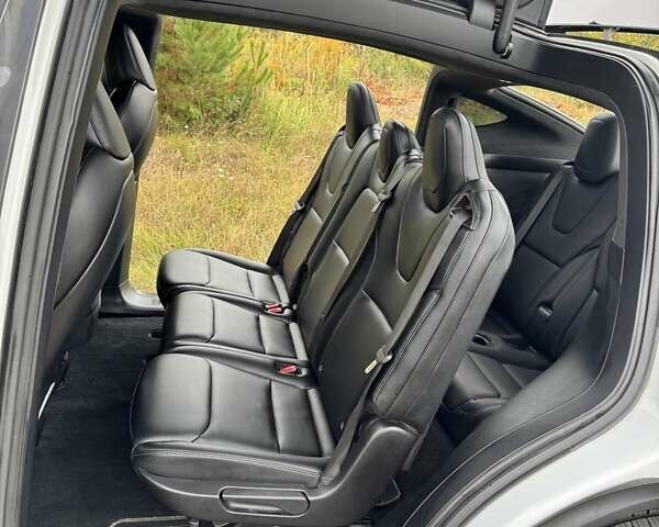 Білий Тесла Модель Х, об'ємом двигуна 0 л та пробігом 82 тис. км за 35000 $, фото 34 на Automoto.ua