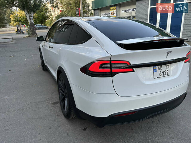 Білий Тесла Модель Х, об'ємом двигуна 0 л та пробігом 48 тис. км за 44000 $, фото 8 на Automoto.ua