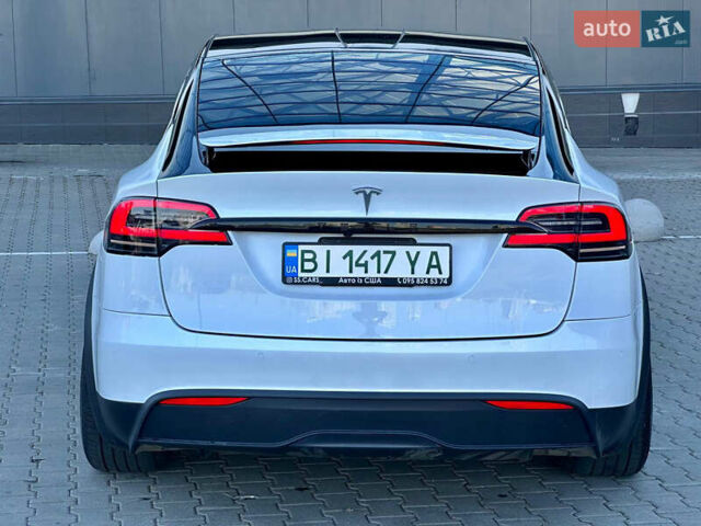 Белый Тесла Модель Х, объемом двигателя 0 л и пробегом 51 тыс. км за 39900 $, фото 13 на Automoto.ua
