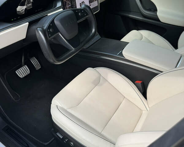 Білий Тесла Модель Х, об'ємом двигуна 0 л та пробігом 34 тис. км за 69900 $, фото 6 на Automoto.ua