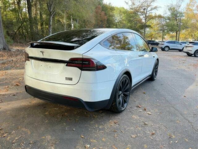 Белый Тесла Модель Х, объемом двигателя 0 л и пробегом 14 тыс. км за 19500 $, фото 4 на Automoto.ua