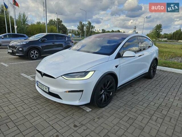 Белый Тесла Модель Х, объемом двигателя 0 л и пробегом 113 тыс. км за 45999 $, фото 1 на Automoto.ua